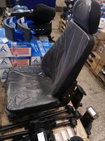 Кресло водителя высокое на КАМАЗ за 20500 рублей в магазине remzapchasti.ru 5320-6810010 В №18