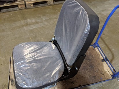 Кресло водителя низкое на КАМАЗ за 17500 рублей в магазине remzapchasti.ru 5320-6810010 Н №25