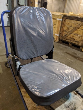 Кресло водителя низкое на КАМАЗ за 17500 рублей в магазине remzapchasti.ru 5320-6810010 Н №41