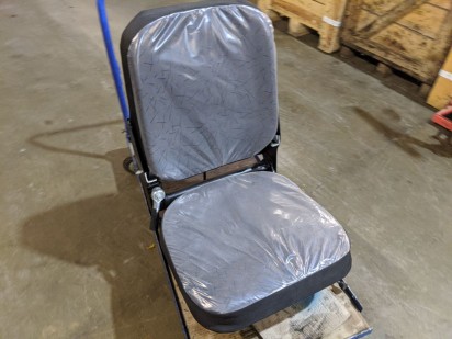 Кресло водителя низкое на КАМАЗ за 17500 рублей в магазине remzapchasti.ru 5320-6810010 Н №11