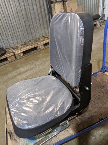 Кресло водителя низкое на КАМАЗ за 17500 рублей в магазине remzapchasti.ru 5320-6810010 Н №13