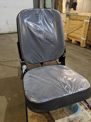 Кресло водителя низкое на КАМАЗ за 17500 рублей в магазине remzapchasti.ru 5320-6810010 Н №59